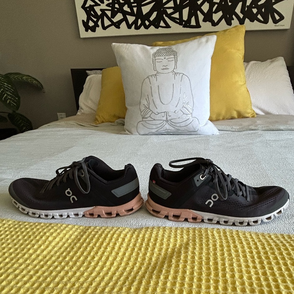 On Running Women's Gray and Pink Cloud-Style Athletic Sneakers - Picture 9 of 12
